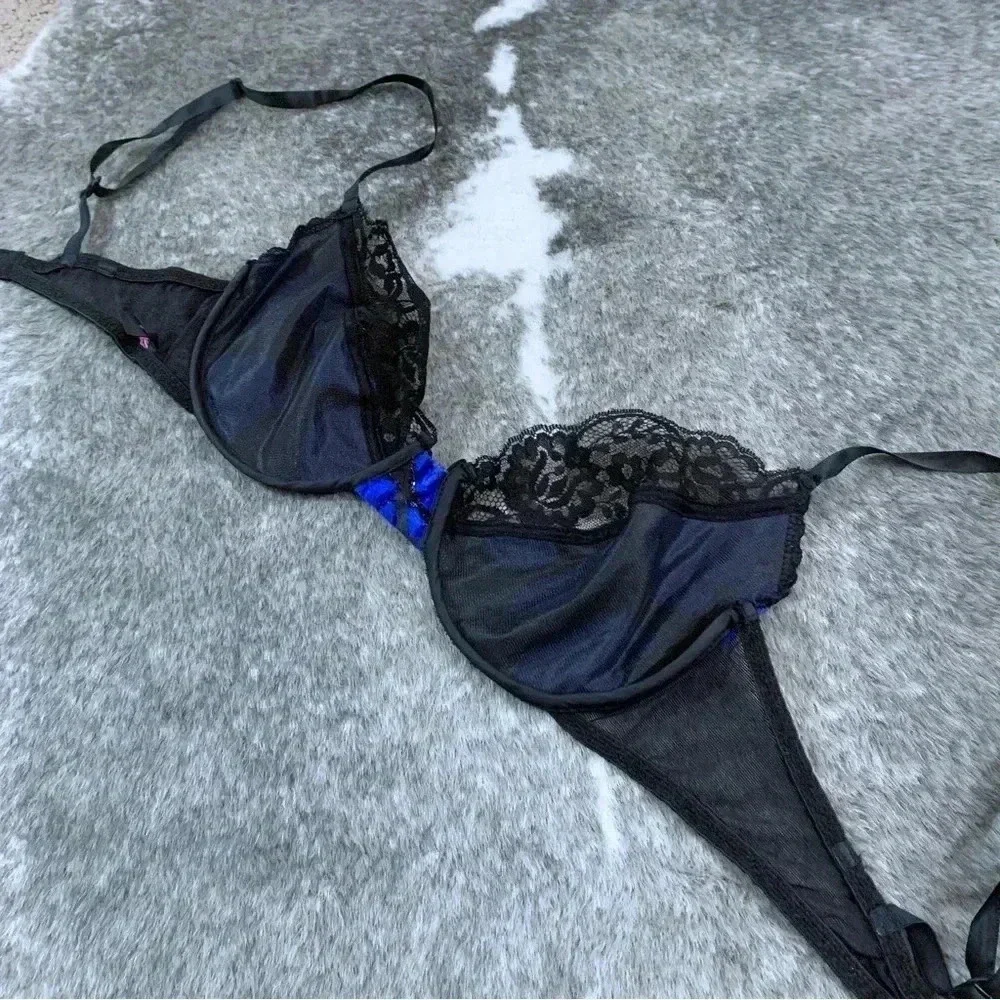 Vintage Fredricks of Hollywood Bra